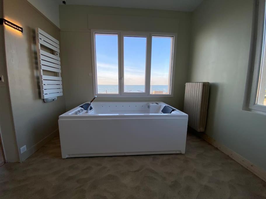 Spa Privatif Face Mer Riva Romantic & Spa Ouistreham Exteriér fotografie